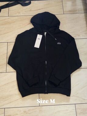 ALO Yoga Men's Black Zip Hoodie